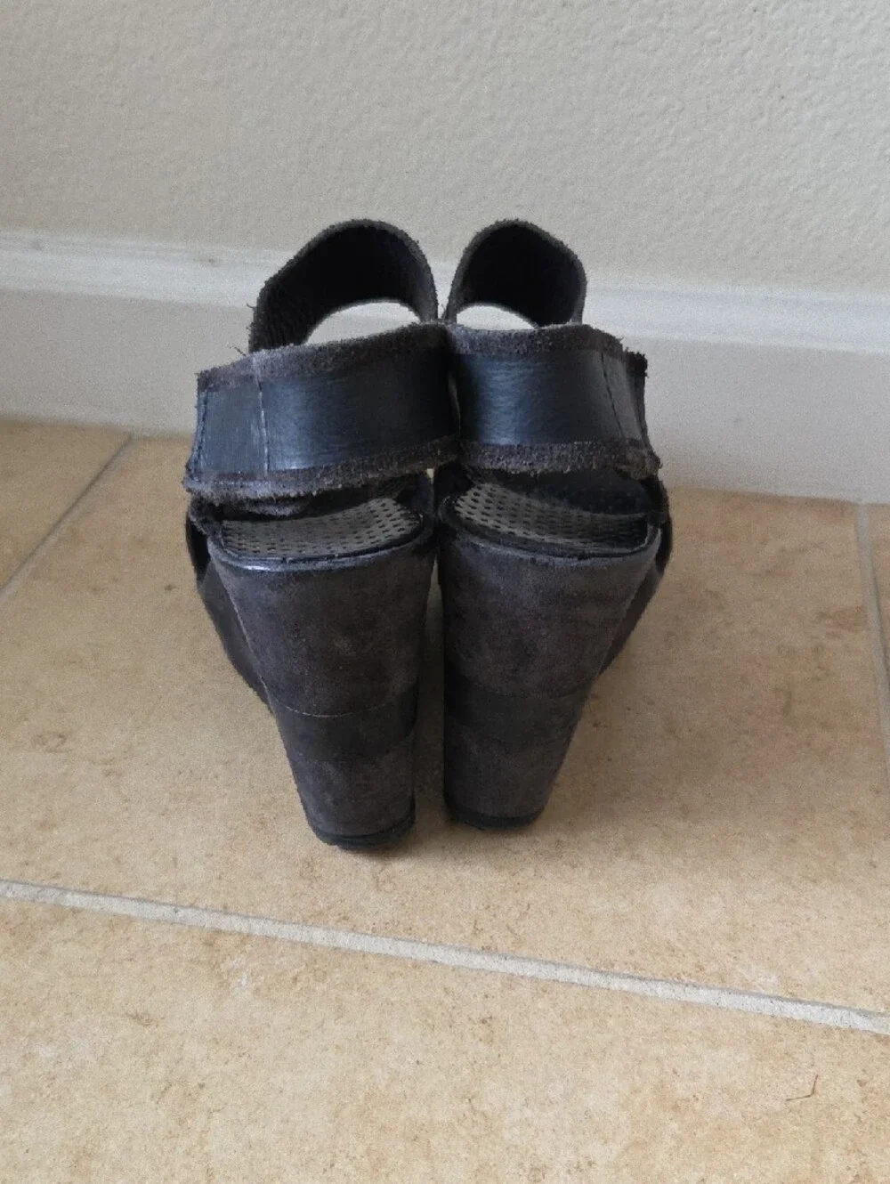 Pedro Garcia Black Leather & Suede Wedge Platform Sandals Velcro 4.5
